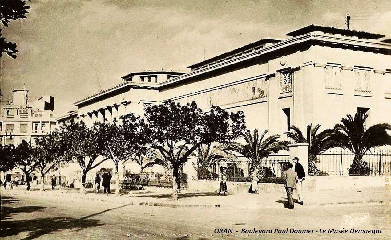 Oran - Boulevard Paul Doumer- Musee Demaeght.JPG